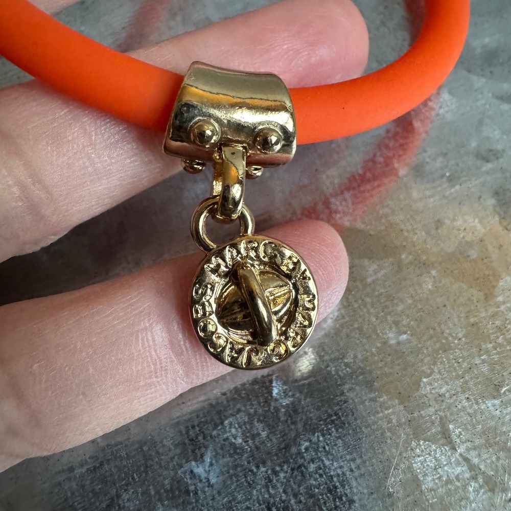 Marc by Marc Jacobs Fluoro Orange Rubber Turnlock Bracelet Gold Charm NWT